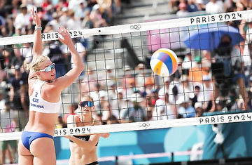 Marie Stochlova und Barbora Hermannova, tschechisches Beachvolleyball, Paris 24, Teil 1