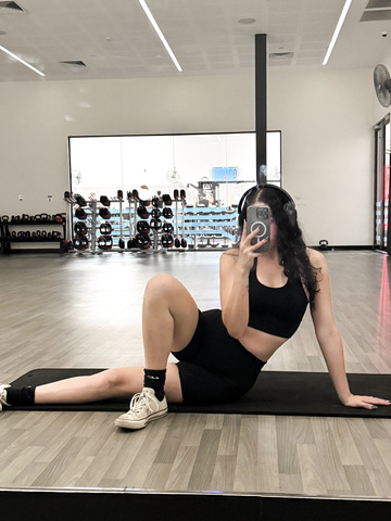 Nacktfotos aus dem Fitnessstudio für dich - denn nirgendwo werde ich geiler als im Fitnessstudio