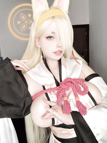 Jyunaundomiel como Kuwakami Kaho de Blue Archive
