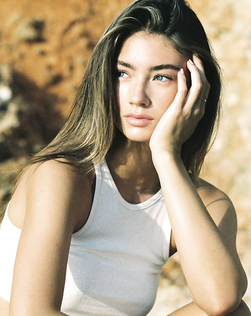 Lorena Rae