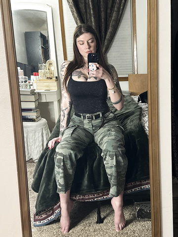 Face and titty reveal 30f