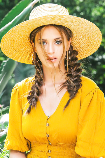 Camilla Araujo
