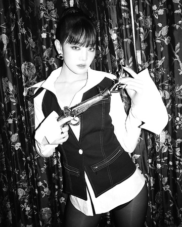 GI-DLE - Minnie