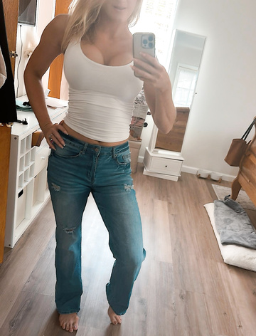¡Pase lista! Mi esposo quiere saber cuántos hombres aquí se acostarían con su esposa de 37 años.