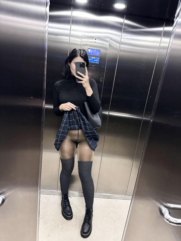 I forgot my panties :/