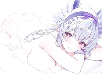 Mizuki bathing
