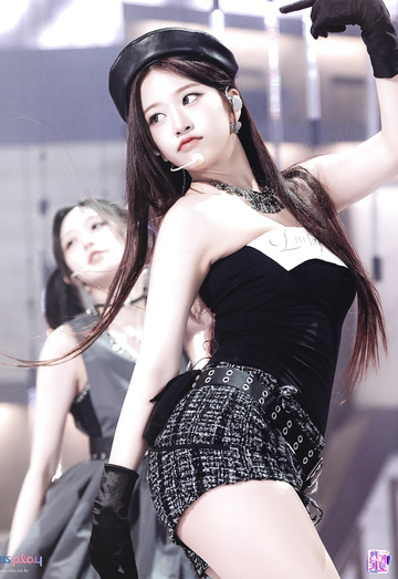 IVE - Yujin