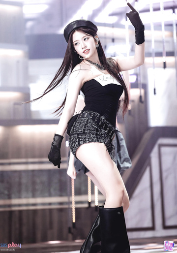 IVE - Yujin