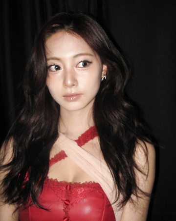 TWICE - Tzuyu