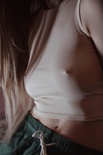 Son más puntiagudos cuando uso blusas.