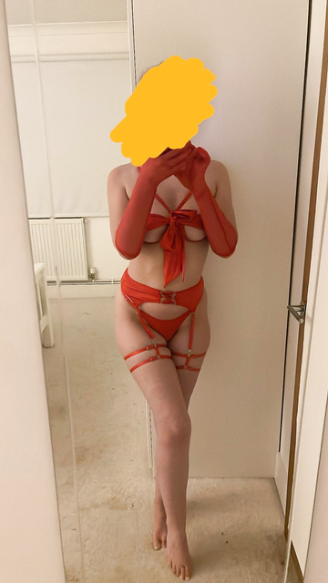Estoy tratando de decidir si debo usar esta lencería para el día de San Valentín ♥️
