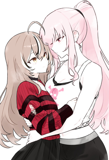 Mumei y Calli se abrazan