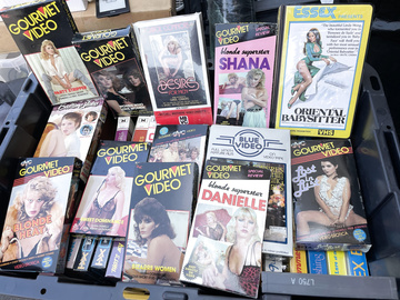 Colección de pornografía Betamax del abuelo: 180 casetes aún en plástico