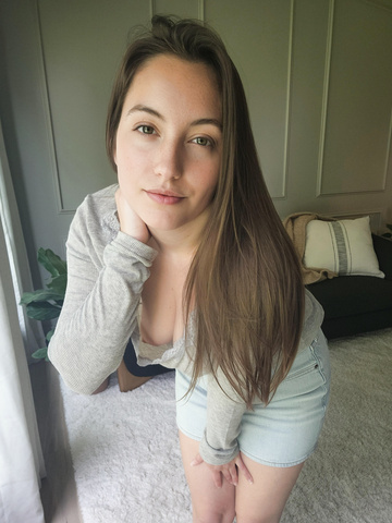 Burlando con una vista de mis alegres tetas <3