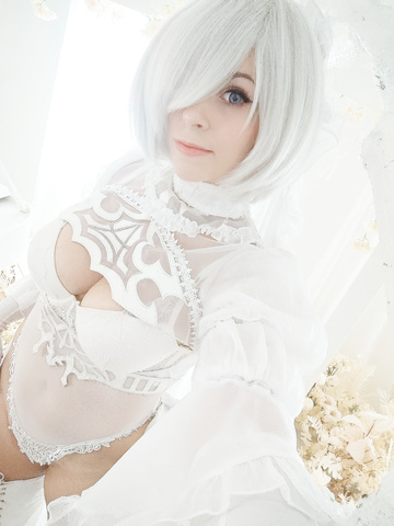 2B Weiße Braut Cosplay von Yuna Kairi