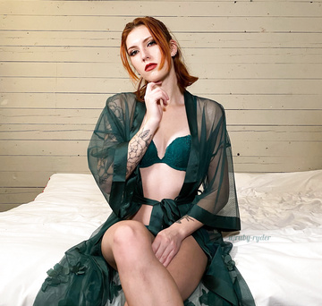 Name a better pairing than green lingerie and red hair