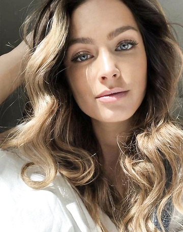 Debbie Insta