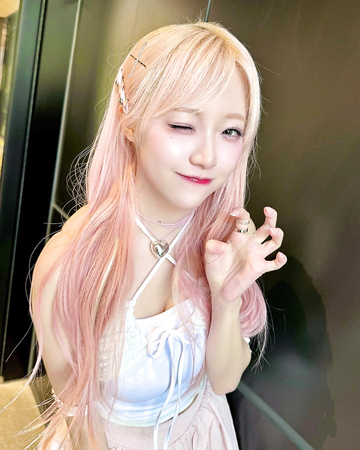 Firma de   - Jeewon