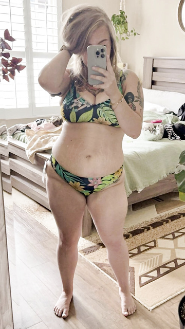 Erster Bikini seit 2012 … sieht er okay aus?