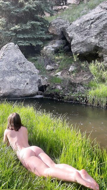 Nackt in der Natur zu sein ist mein Glücksort