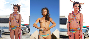 Nathalie Kelley beim Burning Man