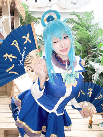 Aqua Goddess Cosplay von HaneAme