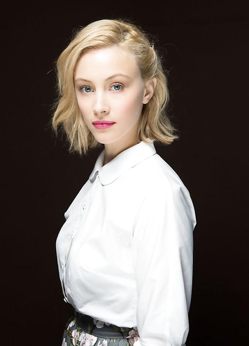 Sarah Gadon