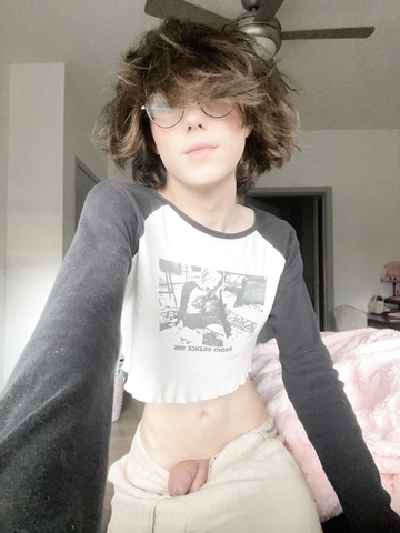 würdest du einen Femboy in deinem Bett schlafen lassen?